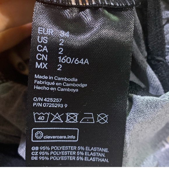 H&M Romper Floral Black Cross Over V-neck Long Sleeves Romper Size 2 - Picture 11 of 12